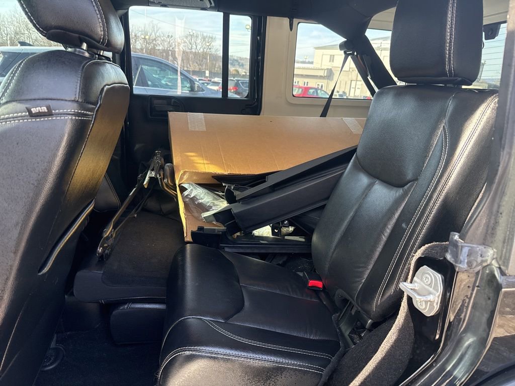 Used 2017 Jeep Wrangler Unlimited Sahara w/ Dual Top Group image 30