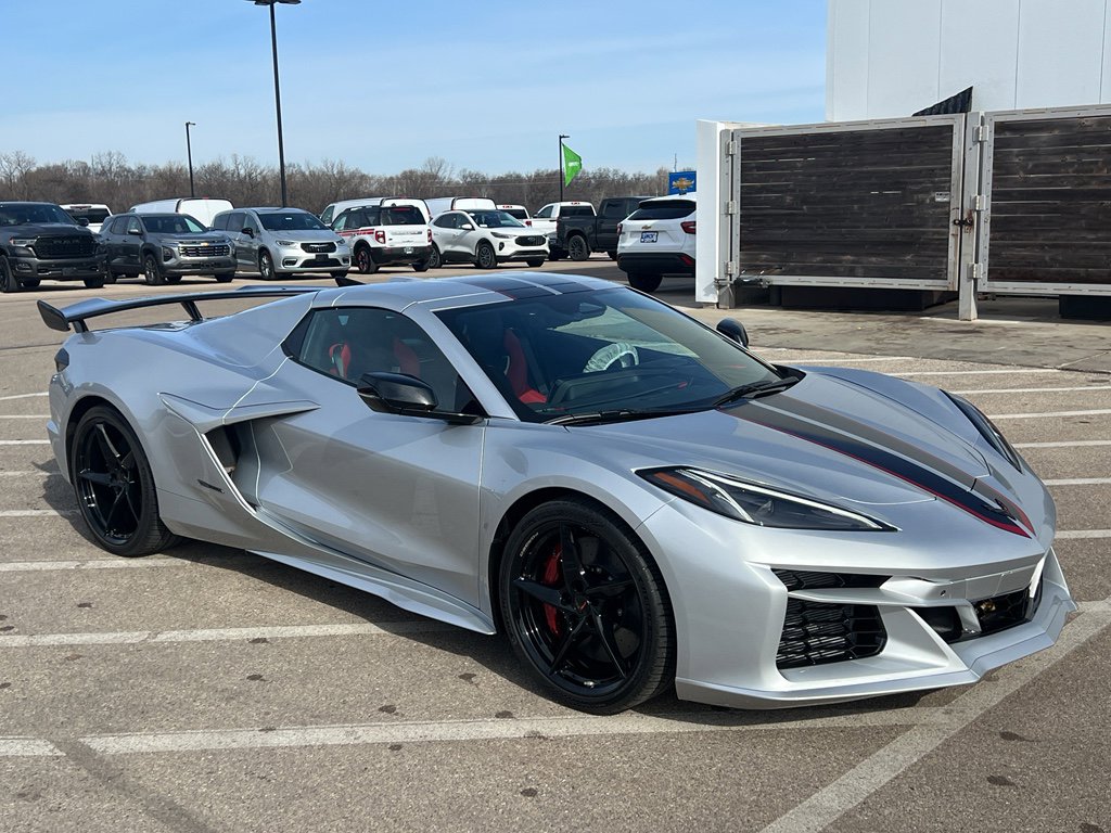 Used 2026 Chevrolet Corvette E-Ray w/ Battery Protection Package image 8