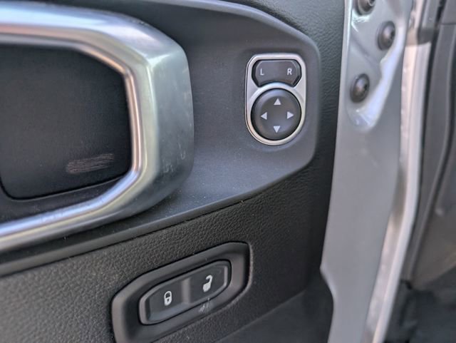 Used 2020 Jeep Wrangler Unlimited Sahara w/ Dual Top Group image 15