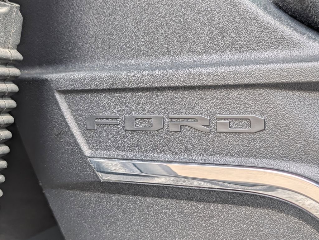 Used 2021 Ford F150 Lariat w/ Equipment Group 502A High AWD/4WD image 19