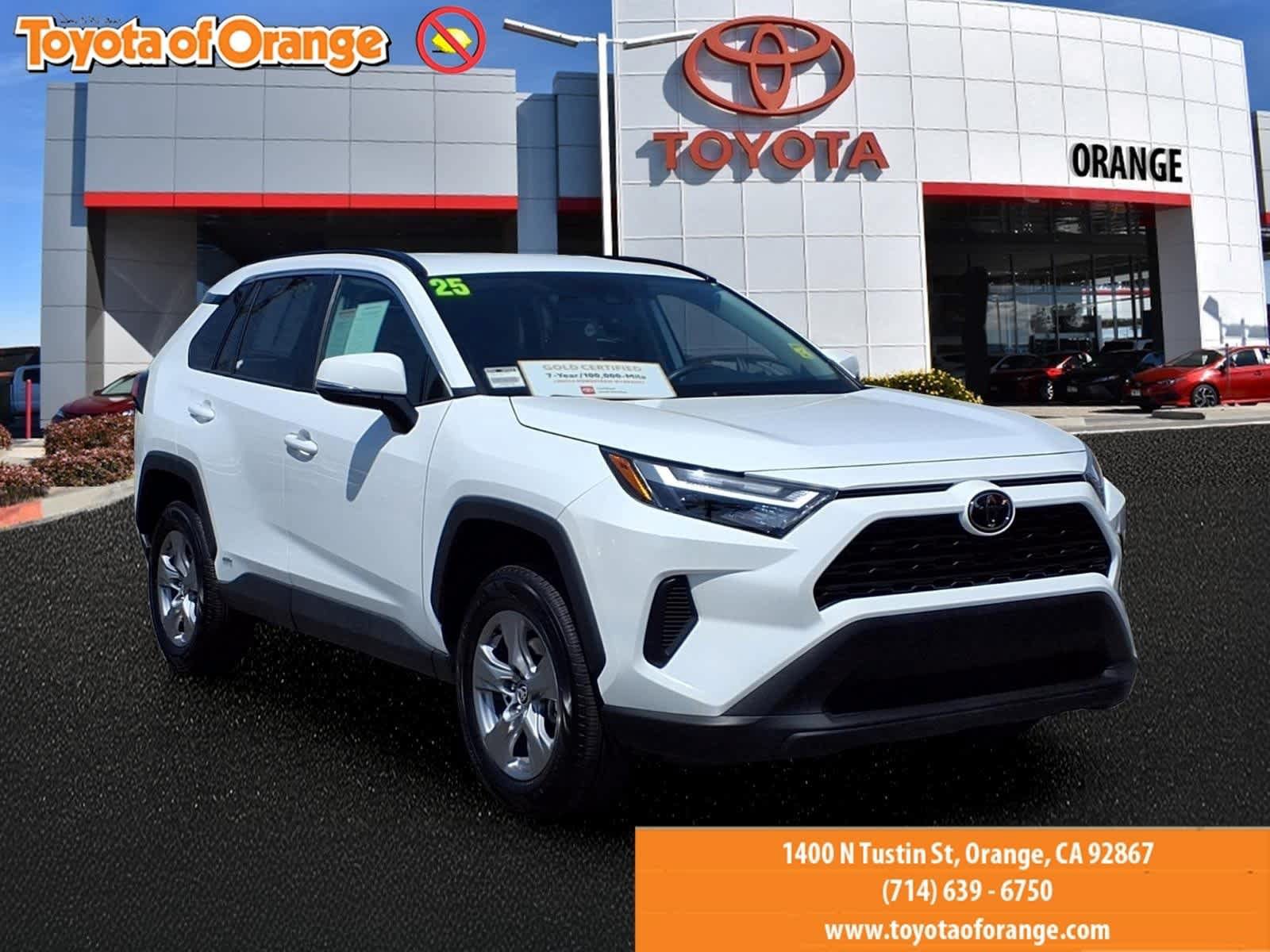 Certified 2025 Toyota RAV4 XLE AWD/4WD image 1