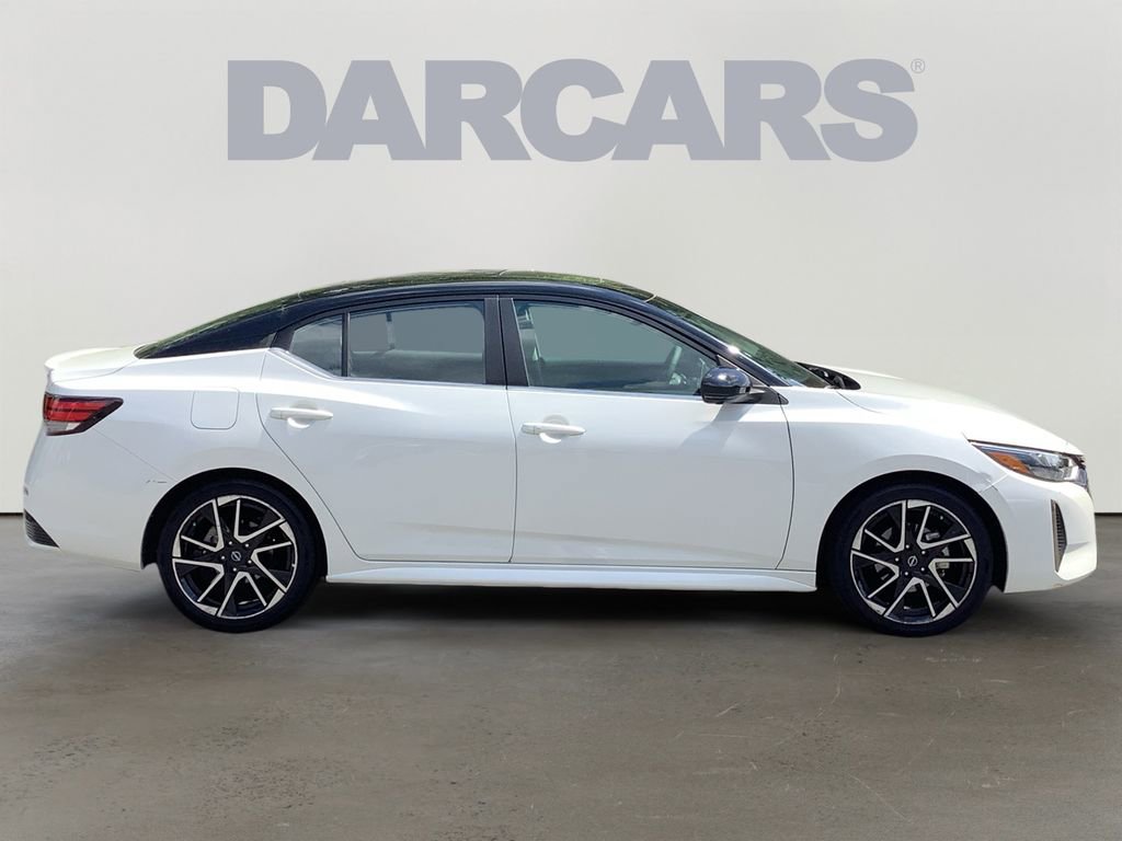 Used 2024 Nissan Sentra SR w/ SR Premium Package FWD image 8