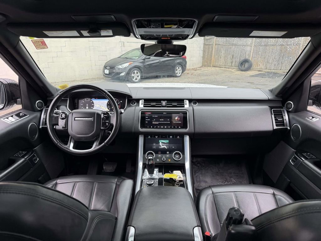 Used 2020 Land Rover Range Rover Sport HSE image 18