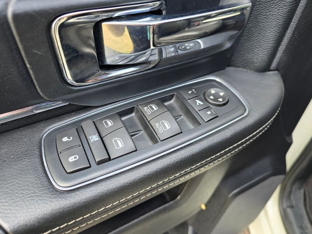 Used 2016 RAM 3500 Laramie w/ Convenience Group image 23