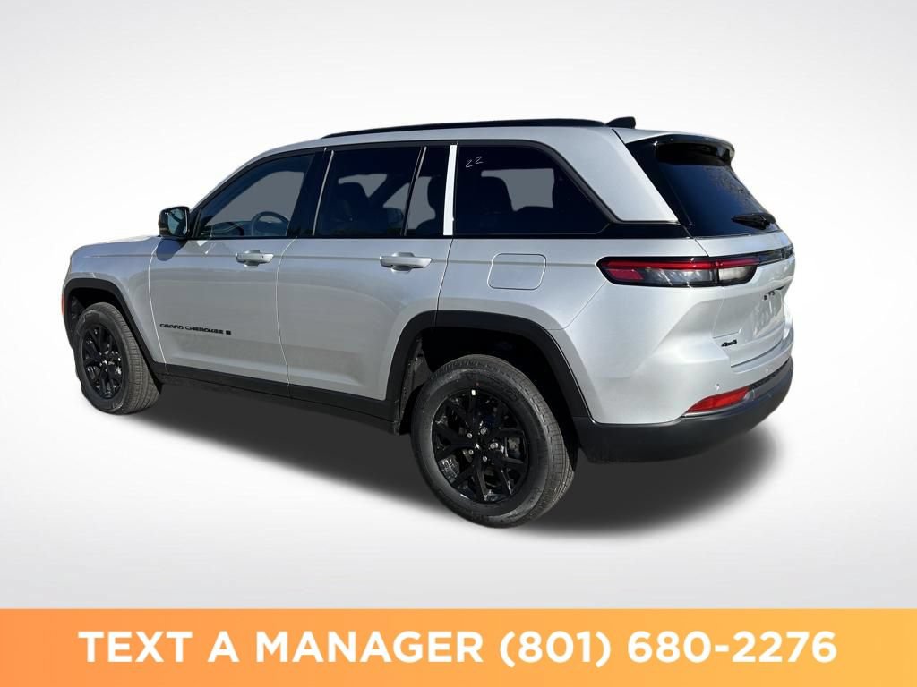 New 2026 Jeep Grand Cherokee Altitude AWD/4WD image 3