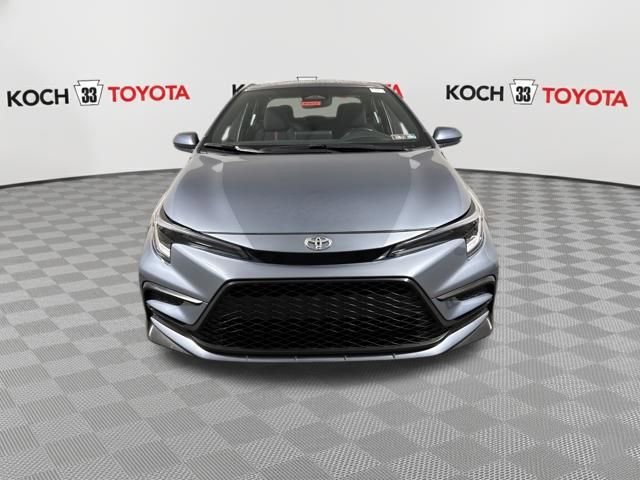 Used 2024 Toyota Corolla SE FWD image 2