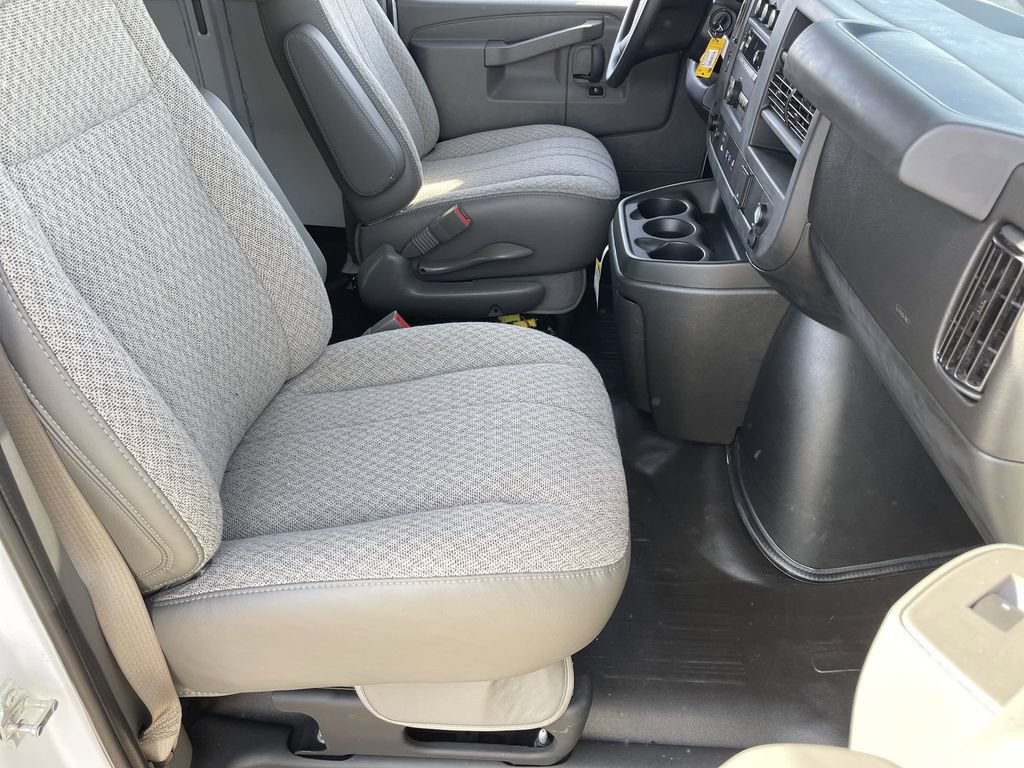 New 2025 GMC Savana 2500 Extended w/ Driver Convenience Package RWD image 27
