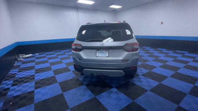 Certified 2025 Honda Pilot TrailSport image 7