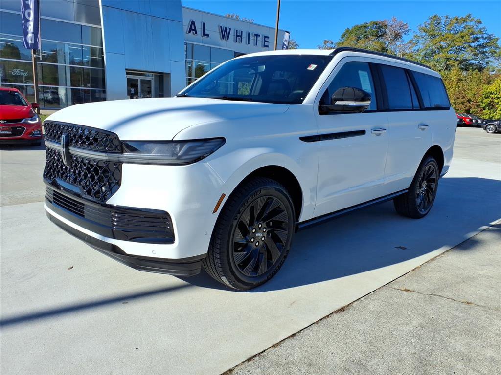 New 2025 Lincoln Navigator Reserve image 1