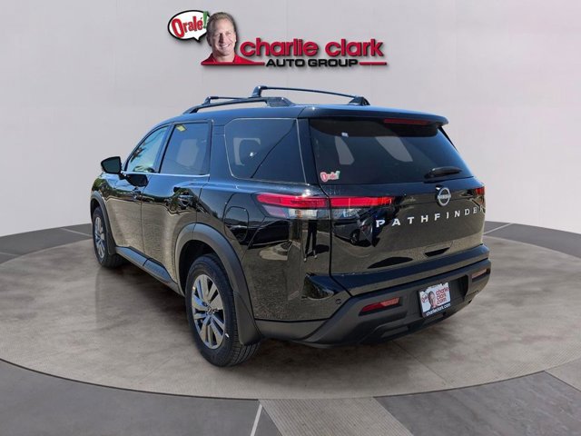 Certified 2025 Nissan Pathfinder SV image 3