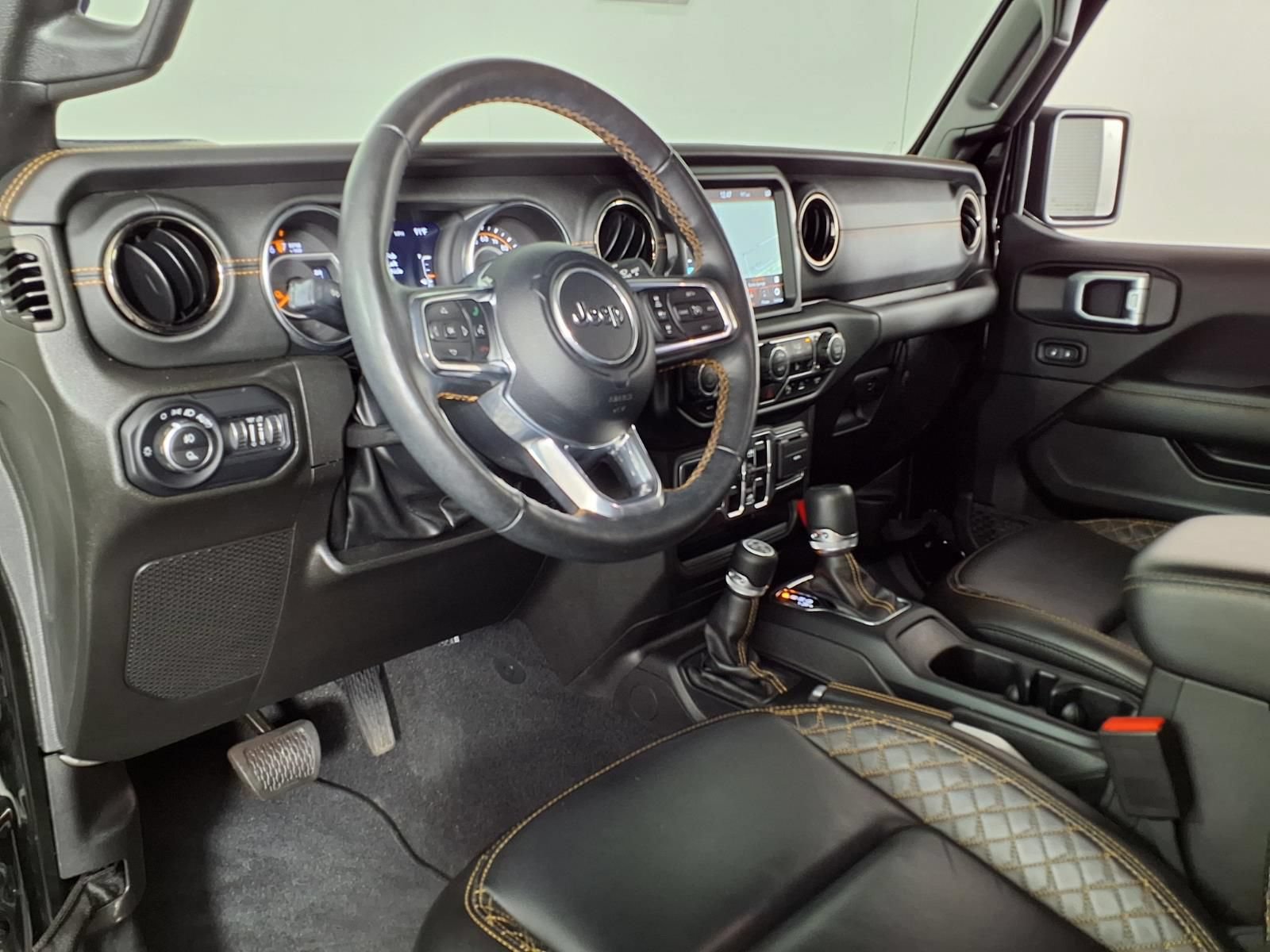 Used 2022 Jeep Gladiator Overland AWD/4WD image 16