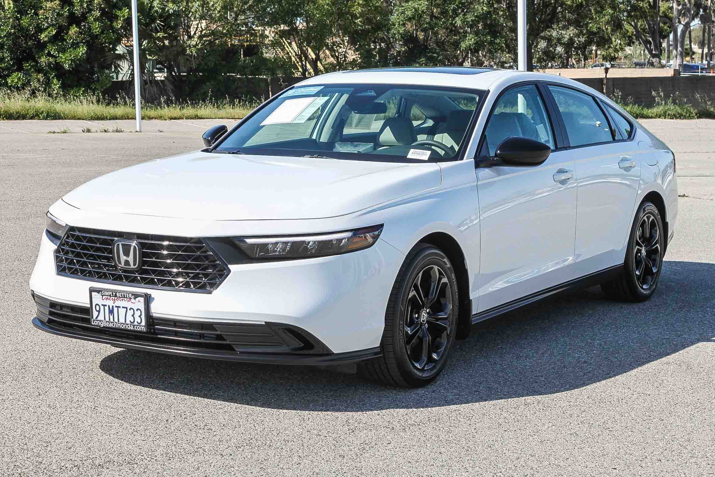 Certified 2025 Honda Accord SE image 3