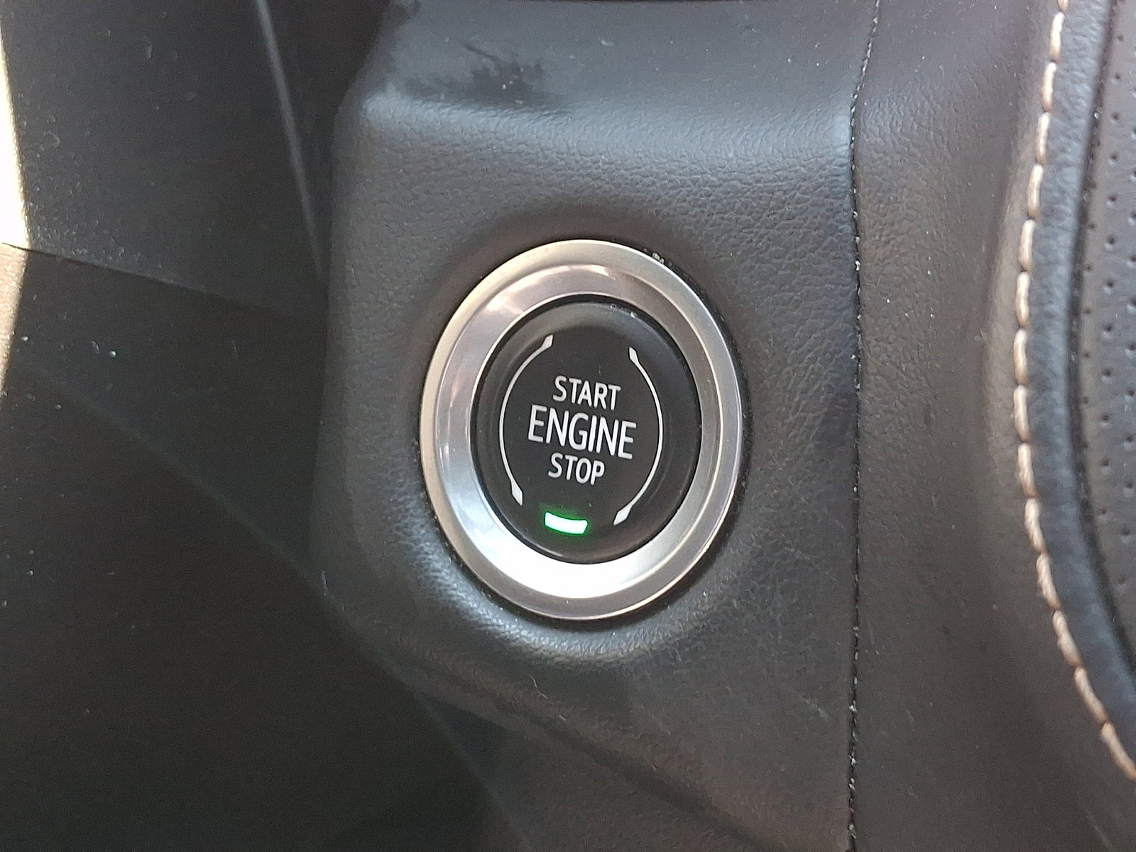 Certified 2023 GMC Yukon XL AT4 w/ AT4 Premium Package AWD/4WD image 27