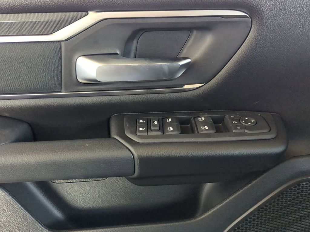 New 2026 RAM 1500 4x4 Crew Cab image 14