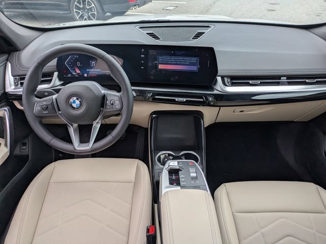 Used 2024 BMW X1 xDrive28i AWD/4WD image 17