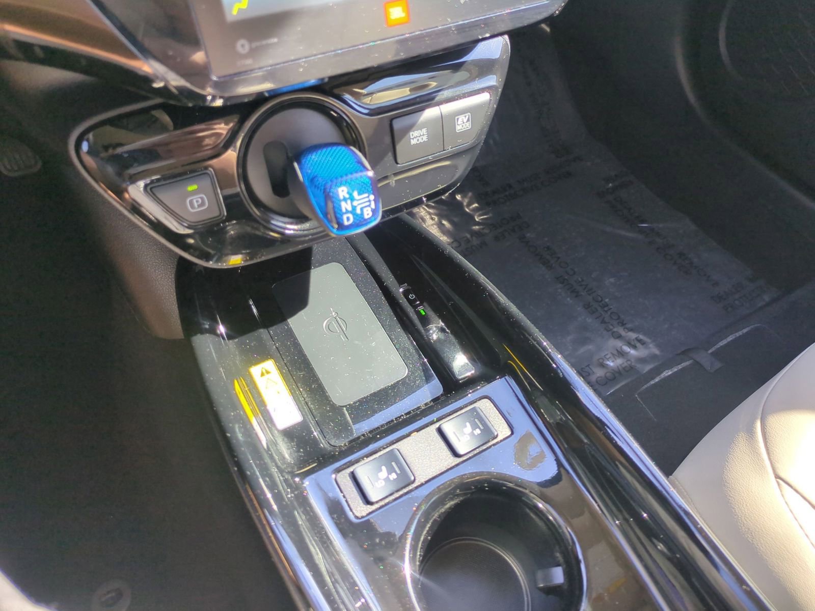 Used 2022 Toyota Prius Limited image 22