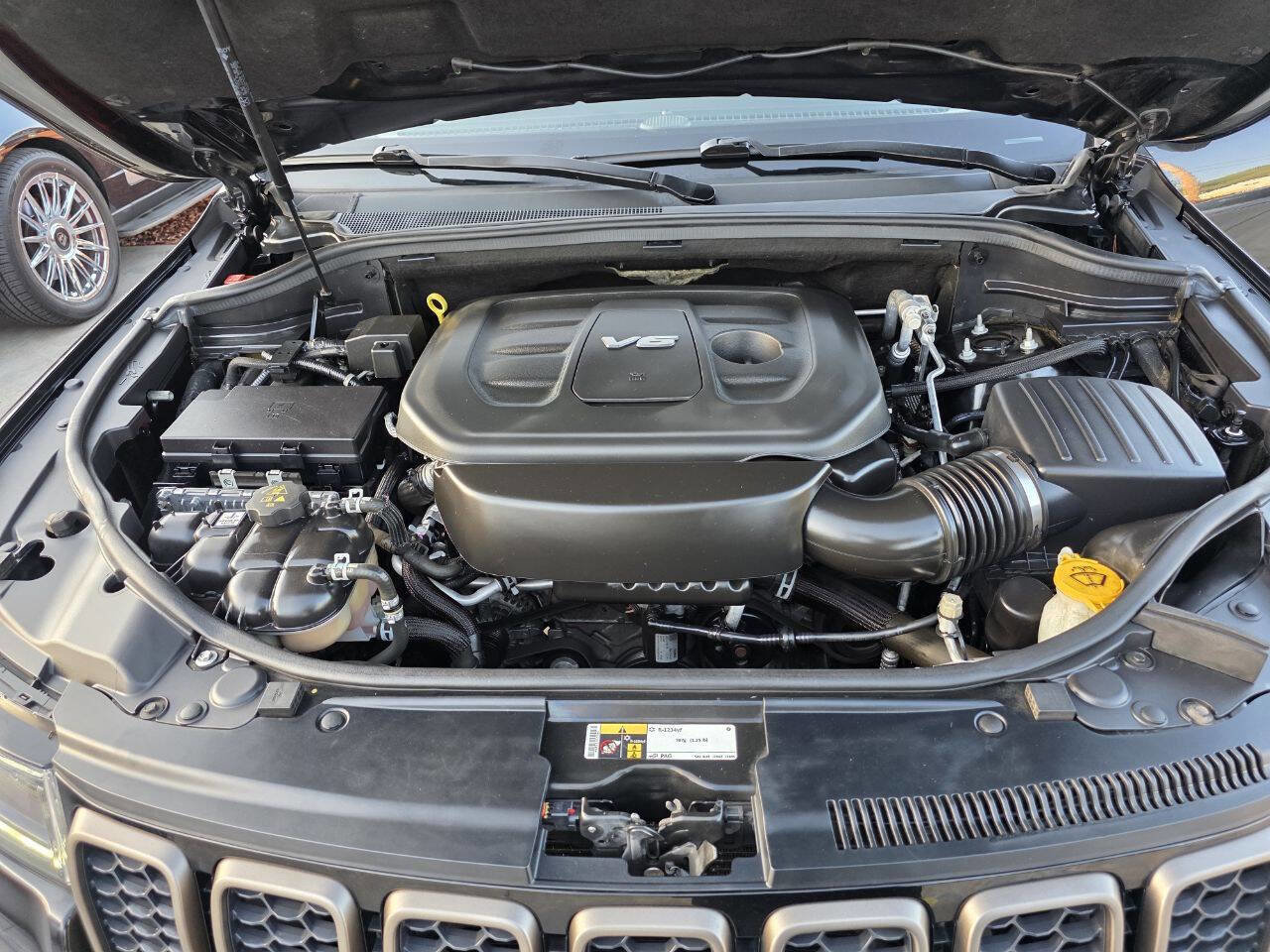 Used 2016 Jeep Grand Cherokee Limited 75th Anniversary image 25