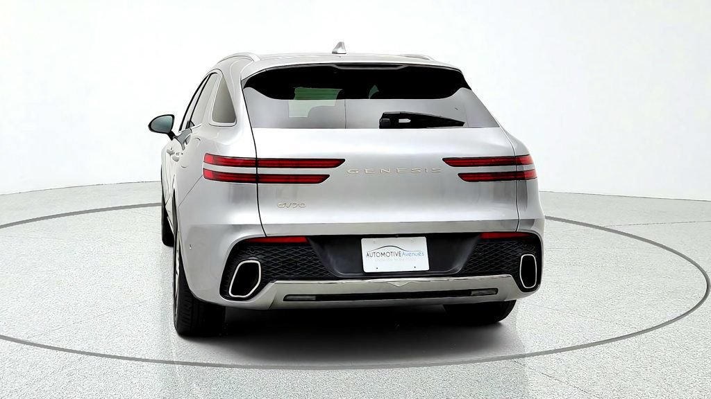 Used 2022 Genesis GV70 2.5T w/ Advanced Package AWD/4WD image 6