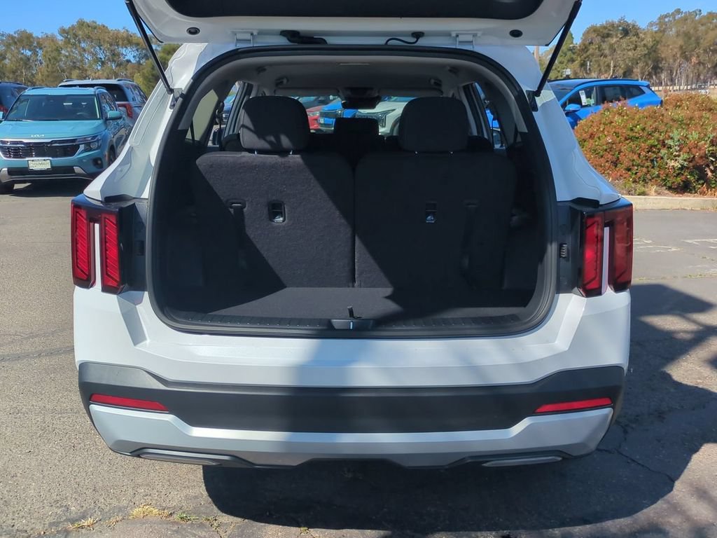 New 2026 Kia Sorento LX FWD image 25