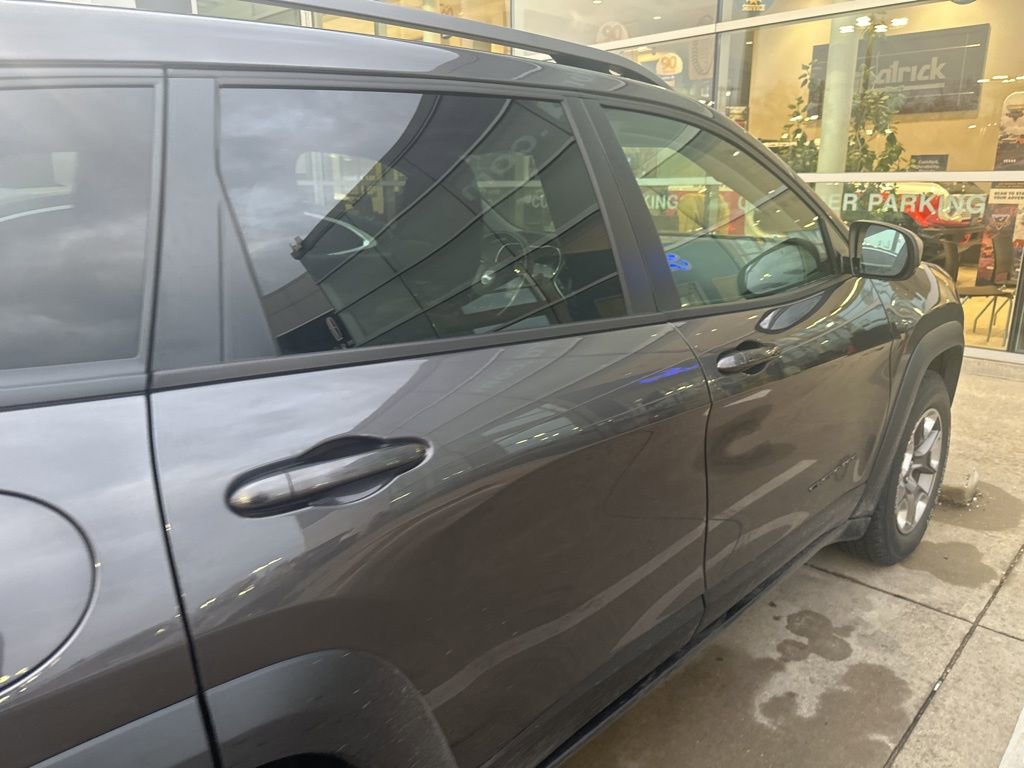 Used 2020 Jeep Cherokee Trailhawk w/ Comfort/Convenience Group image 11