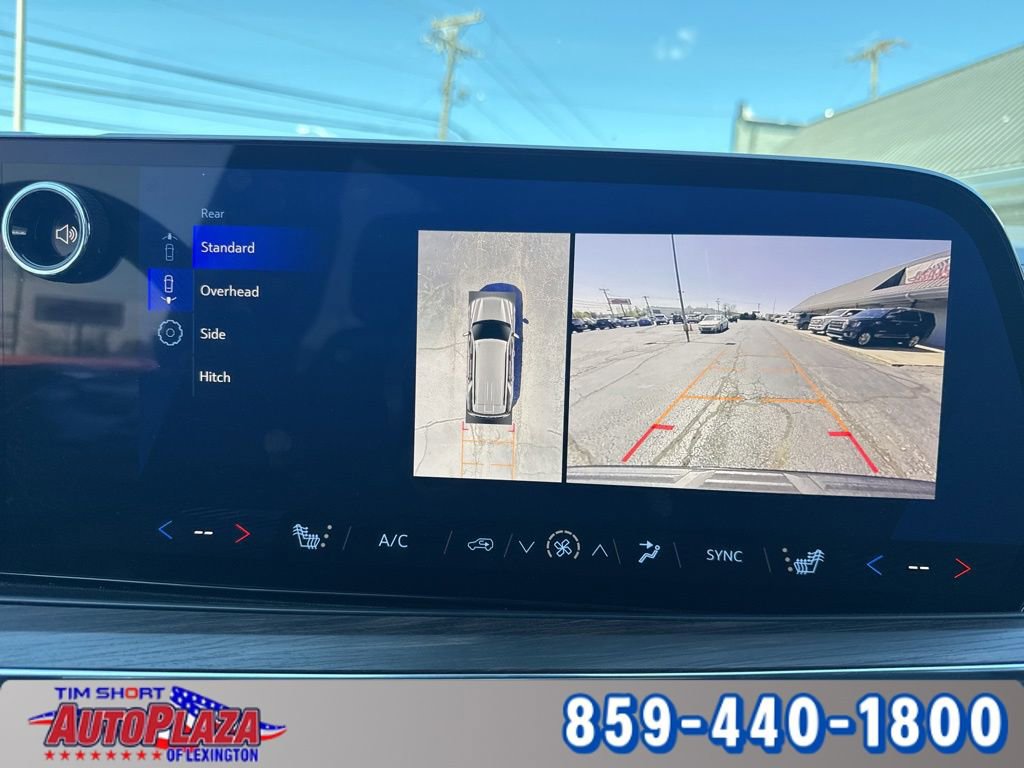 Used 2025 Chevrolet Tahoe Z71 AWD/4WD image 4