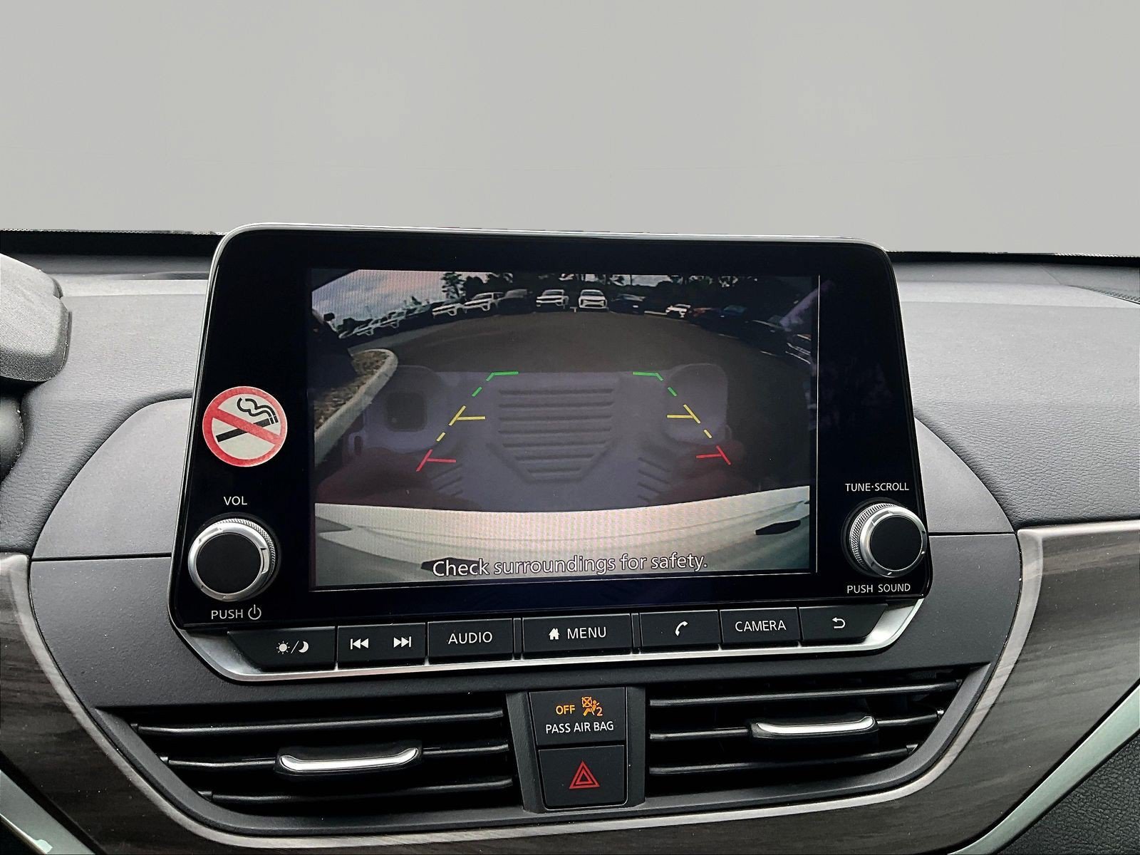 Used 2025 Nissan Altima 2.5 SV FWD image 14
