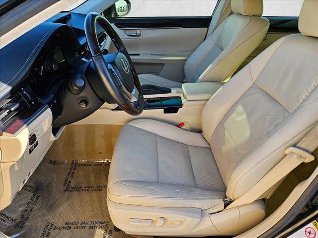 Used 2013 Lexus ES 350 w/ Luxury Pkg image 17