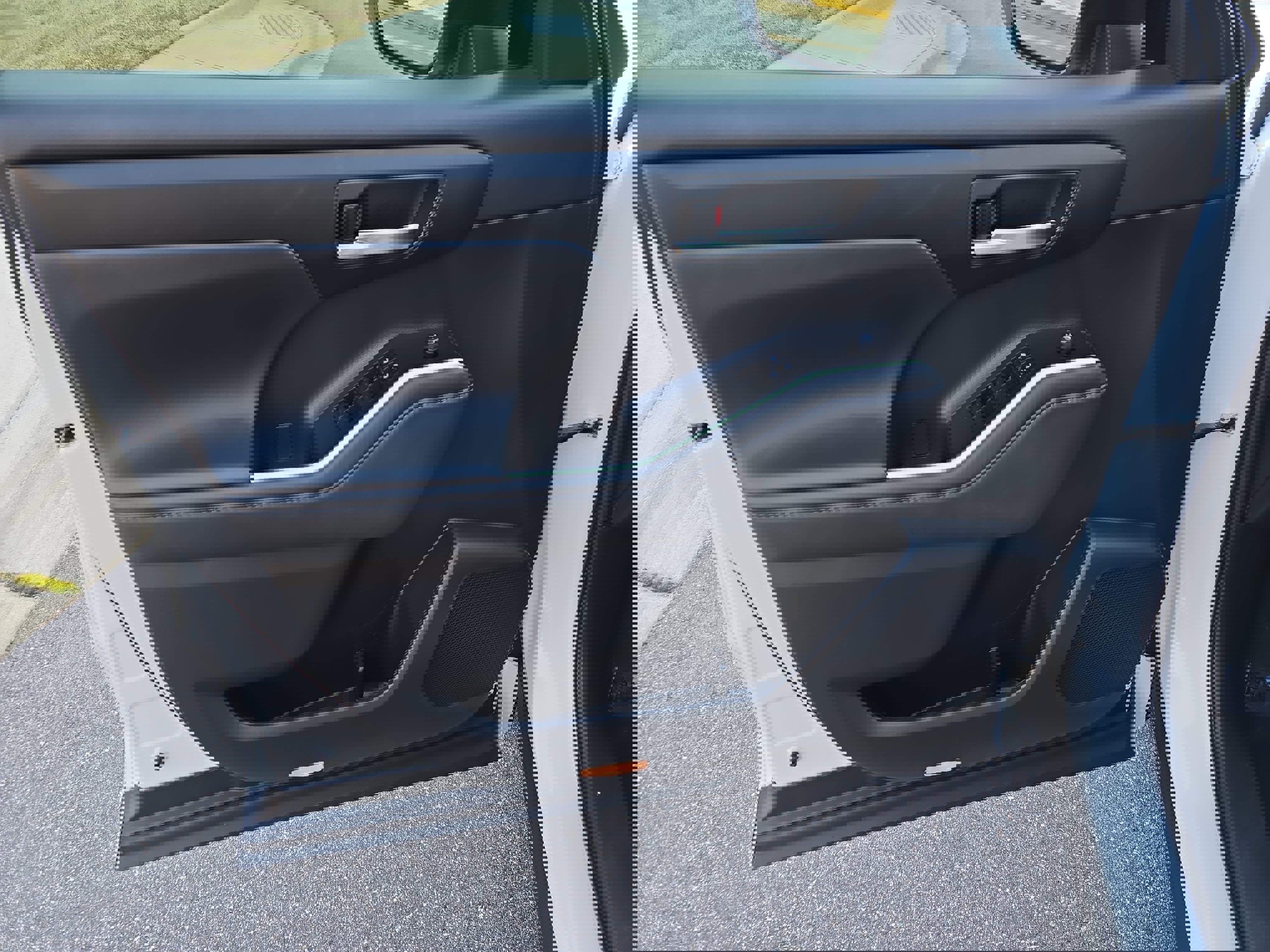 Used 2023 Toyota Highlander XSE image 29