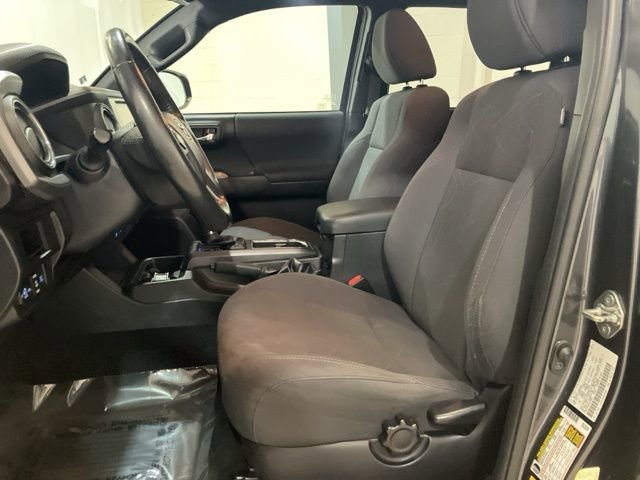 Used 2019 Toyota Tacoma TRD Off-Road w/ Technology Package image 11
