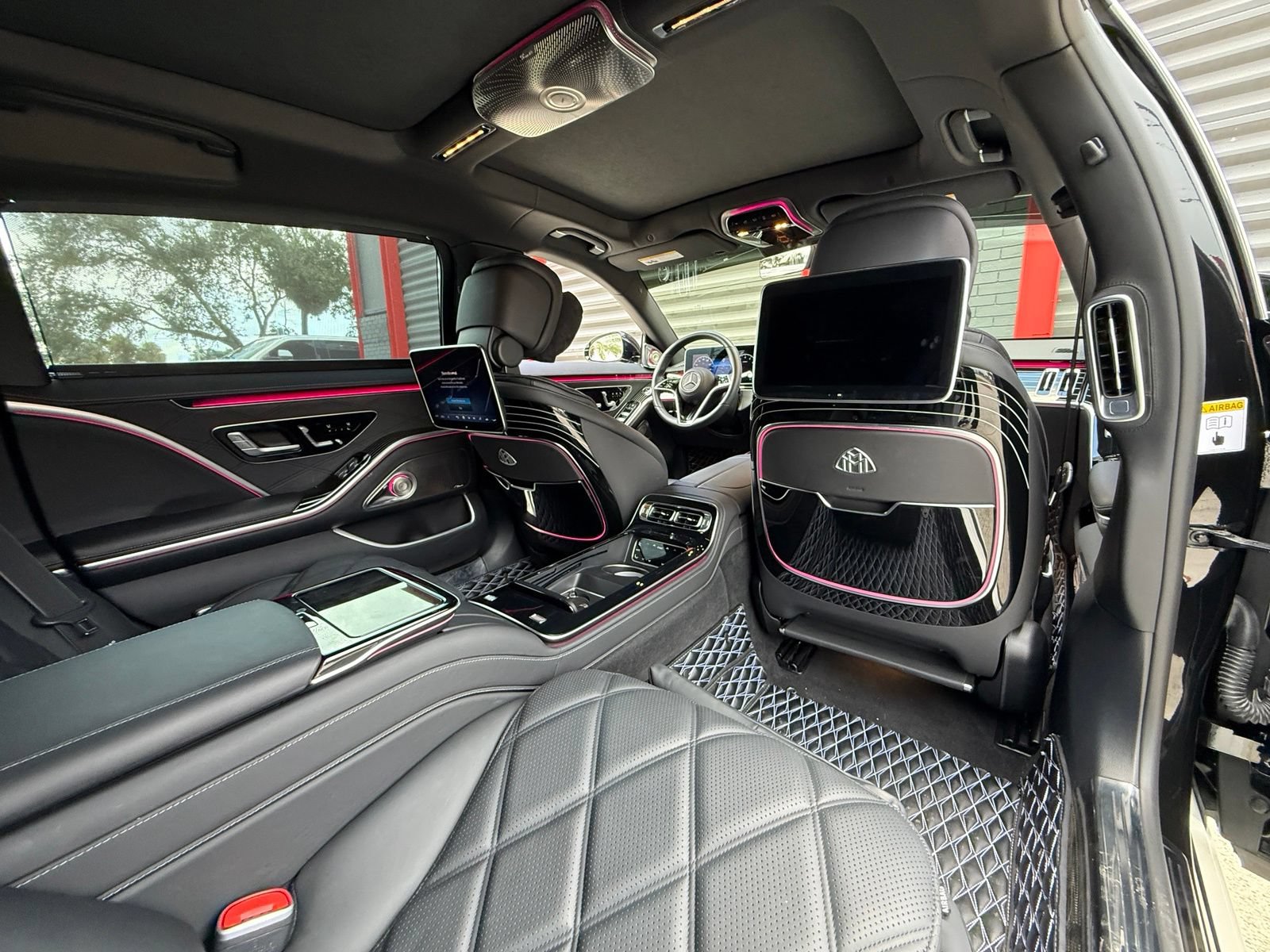 Used 2023 Mercedes-Benz Maybach S 580 4MATIC image 27