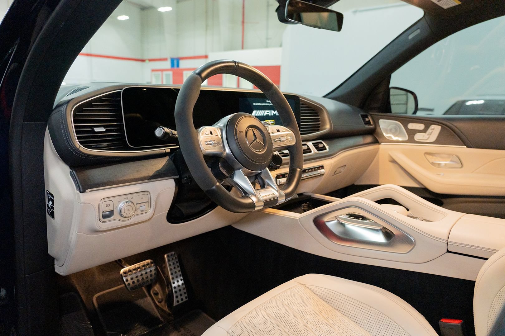 Used 2021 Mercedes-Benz GLS 63 AMG 4MATIC image 23