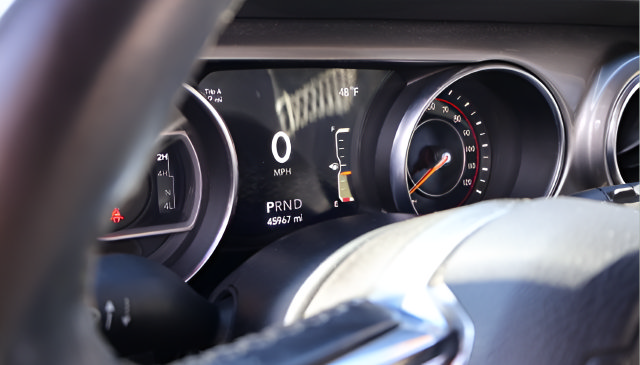 Used 2020 Jeep Wrangler Unlimited Sahara w/ Uconnect 4C Nav & Sound Group AWD/4WD image 18