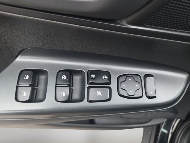 Used 2018 Hyundai Kona SEL image 17