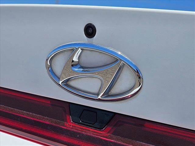 Used 2023 Hyundai Elantra Blue FWD image 30