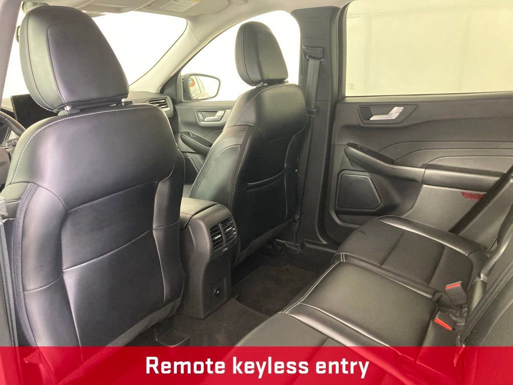 Used 2024 Ford Escape Platinum image 16