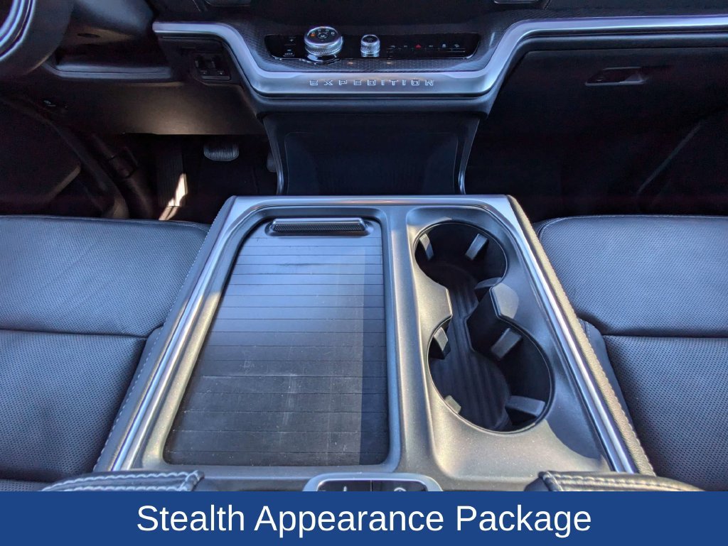 Certified 2025 Ford Expedition Max Platinum w/ Stealth Appearance Package AWD/4WD image 25