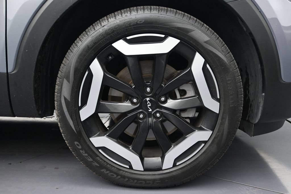 Used 2025 Kia Telluride EX FWD image 9