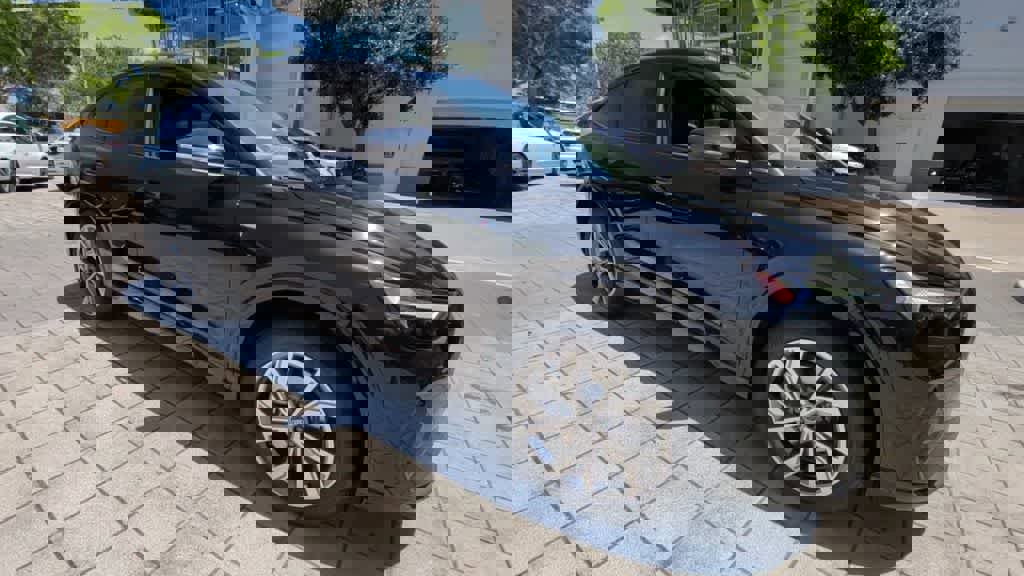 Used 2023 Audi Q4 e-tron Premium Plus w/ Premium Plus AWD/4WD image 3