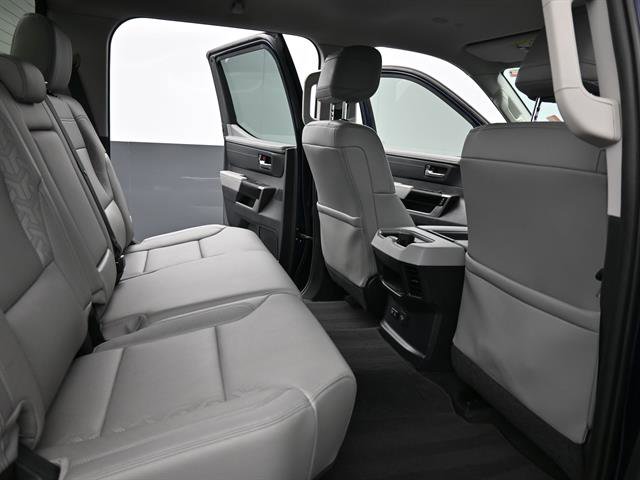 Used 2023 Toyota Tundra Limited AWD/4WD image 17