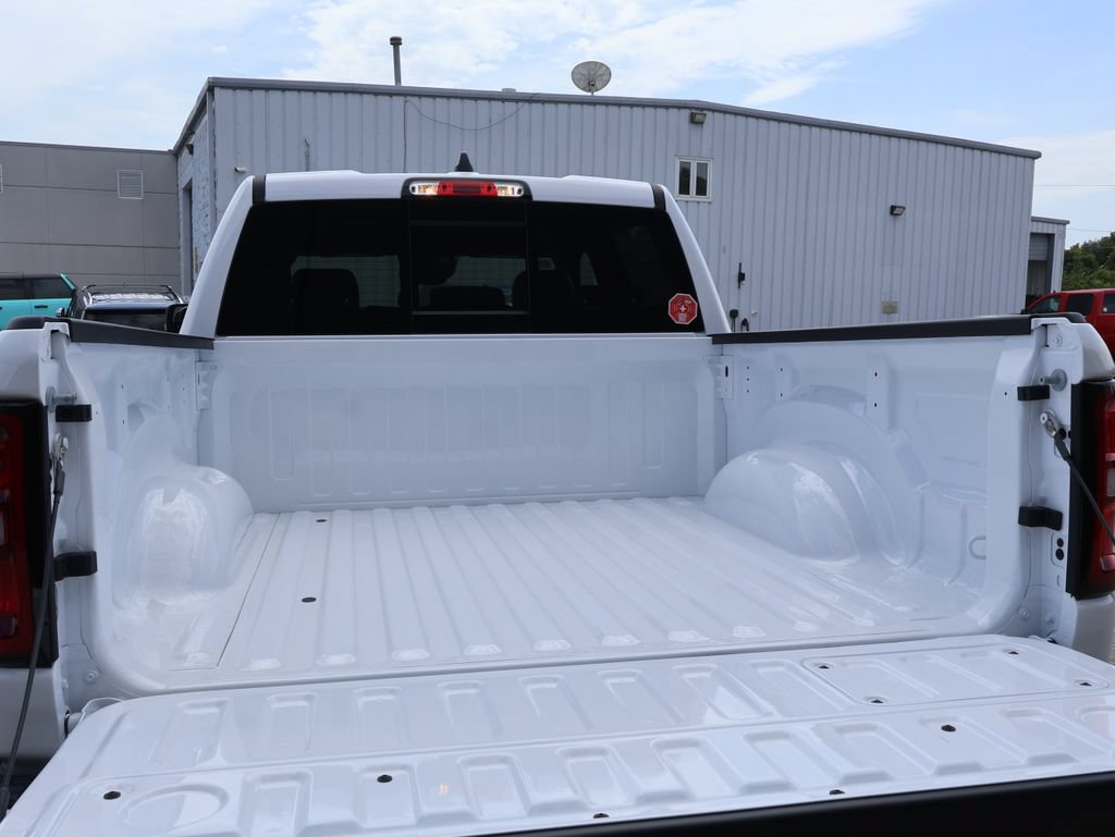 New 2026 RAM 1500 Laramie w/ Night Edition AWD/4WD image 14