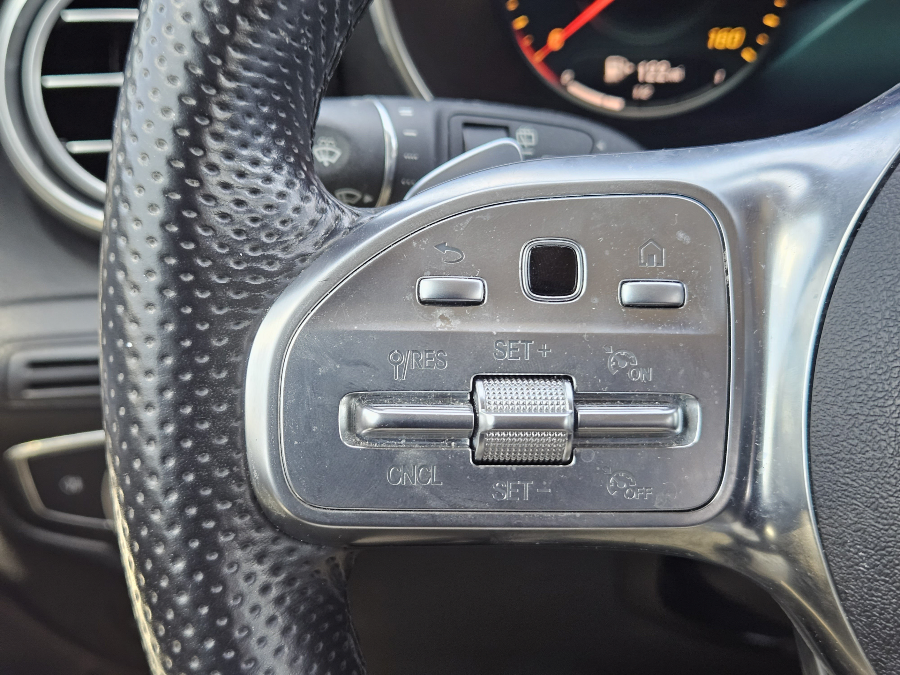 Used 2021 Mercedes-Benz GLC 300 image 19
