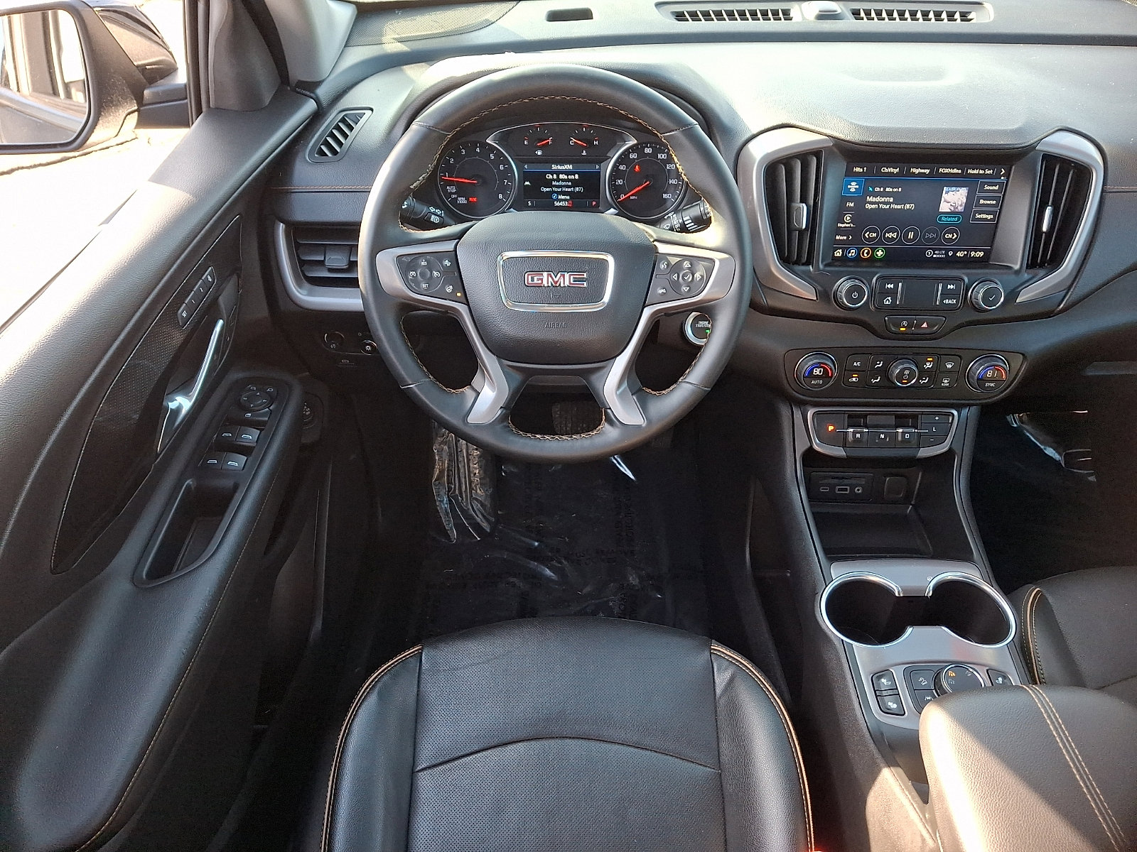 Used 2024 GMC Terrain AT4 image 11