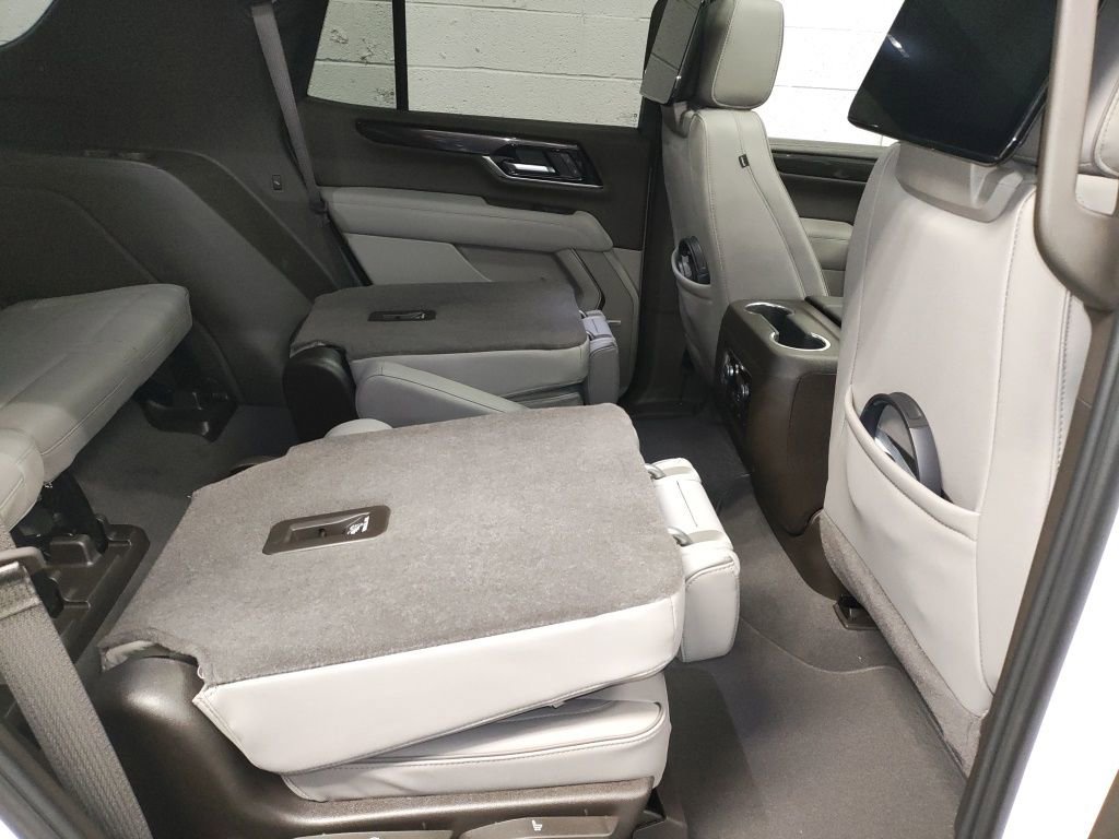 New 2026 GMC Yukon Elevation w/ Elevation Premium Package image 13