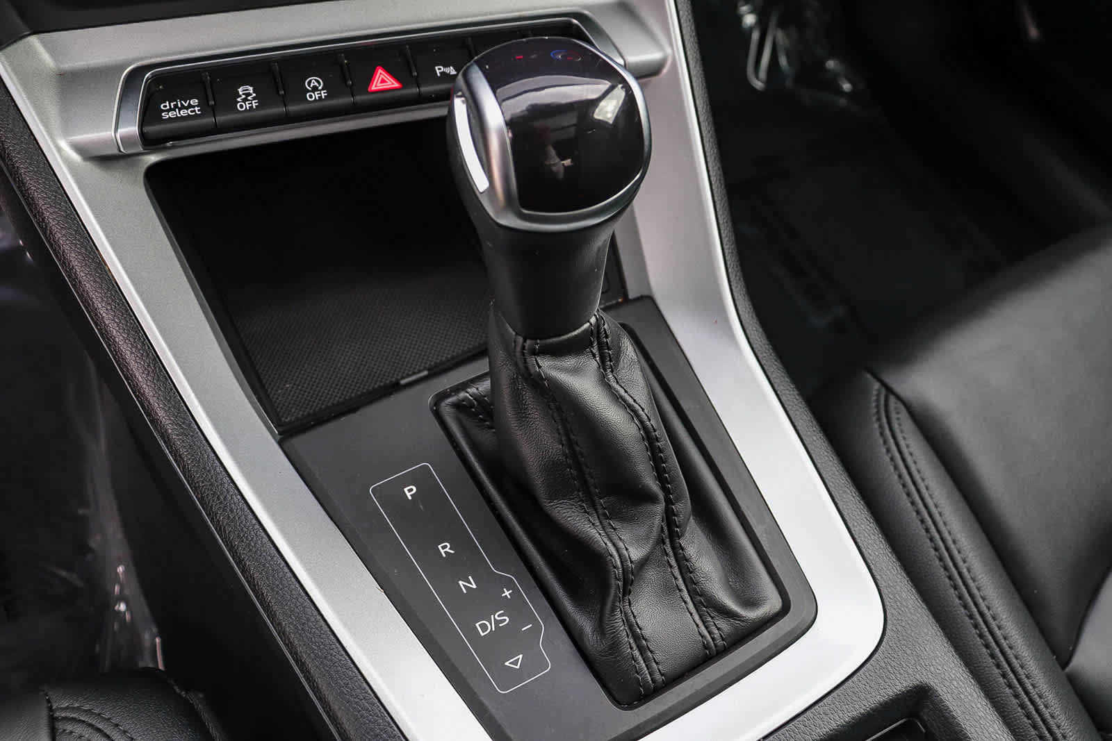 Used 2023 Audi Q3 2.0T Premium w/ 19" Wheel Package image 26