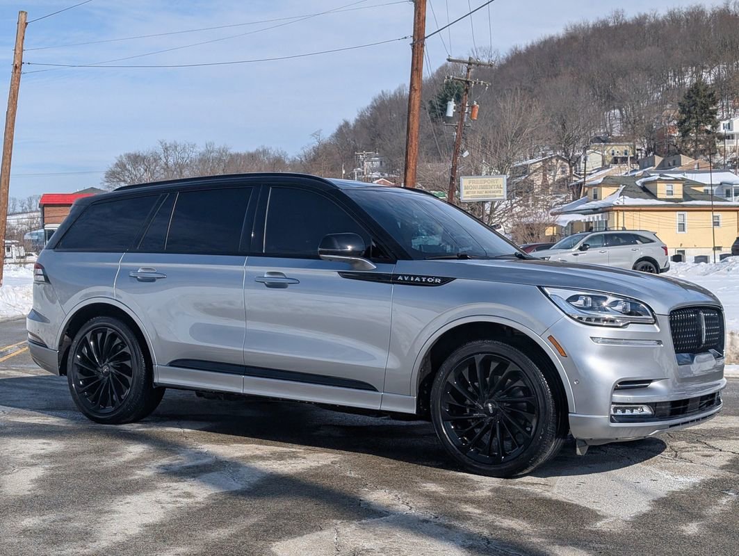 Used 2023 Lincoln Aviator Black Label w/ Jet Package image 5