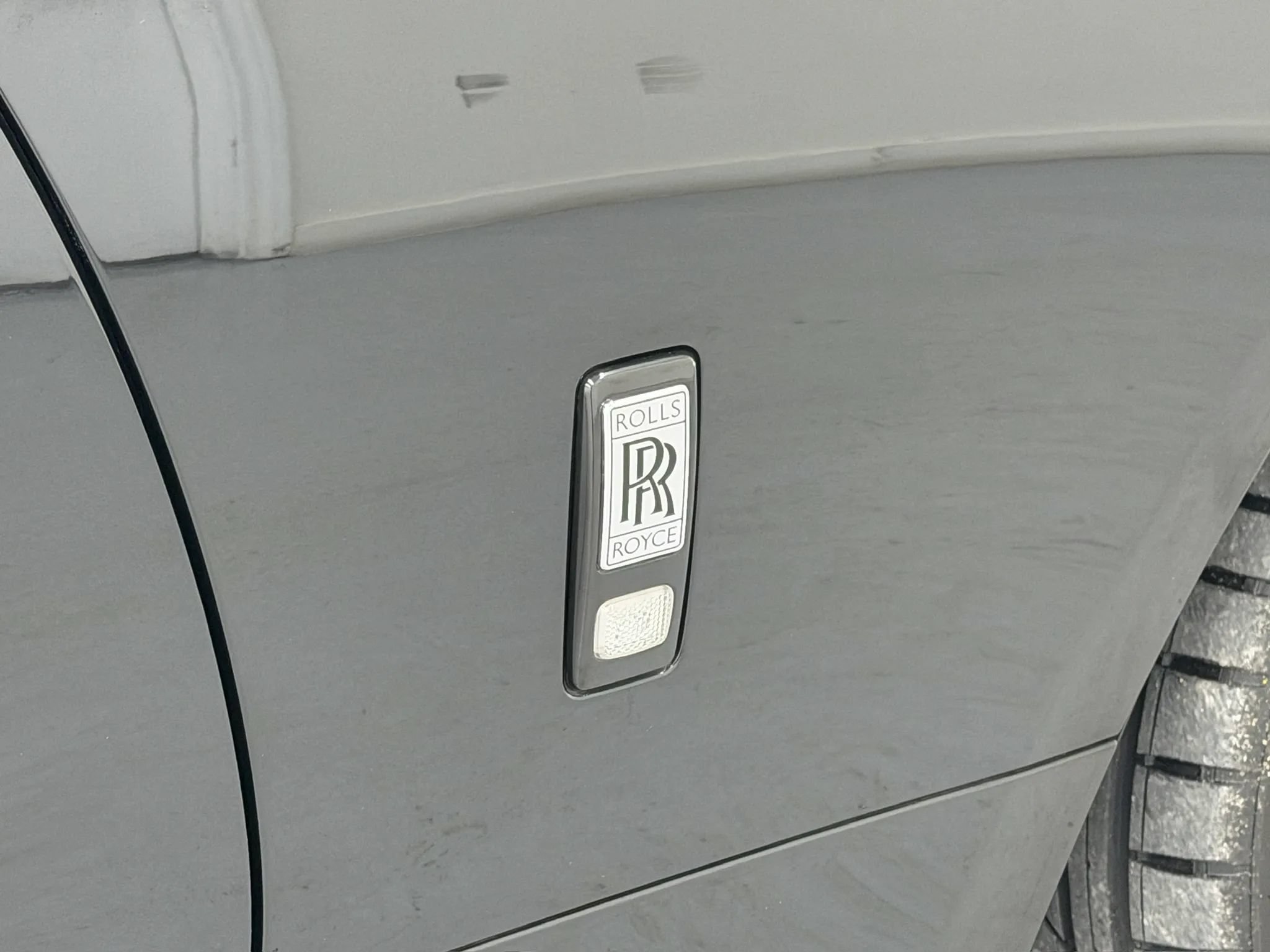 Used 2017 Rolls-Royce Dawn RWD image 99