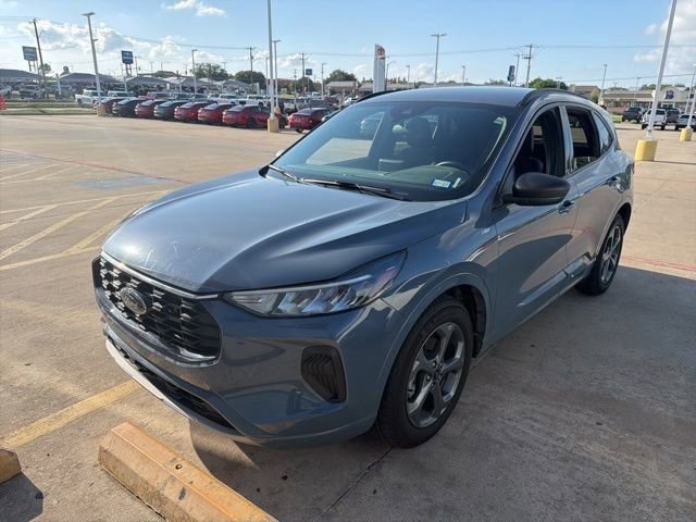 Used 2024 Ford Escape ST-Line w/ Equipment Group 301A FWD image 3