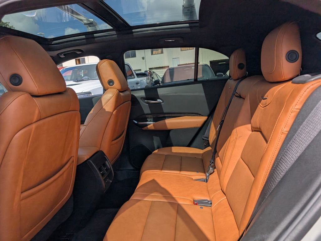 Used 2023 Cadillac XT4 Sport FWD image 12