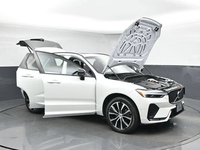 Used 2024 Volvo XC60 B5 Plus w/ Protection Package Premier AWD/4WD image 47