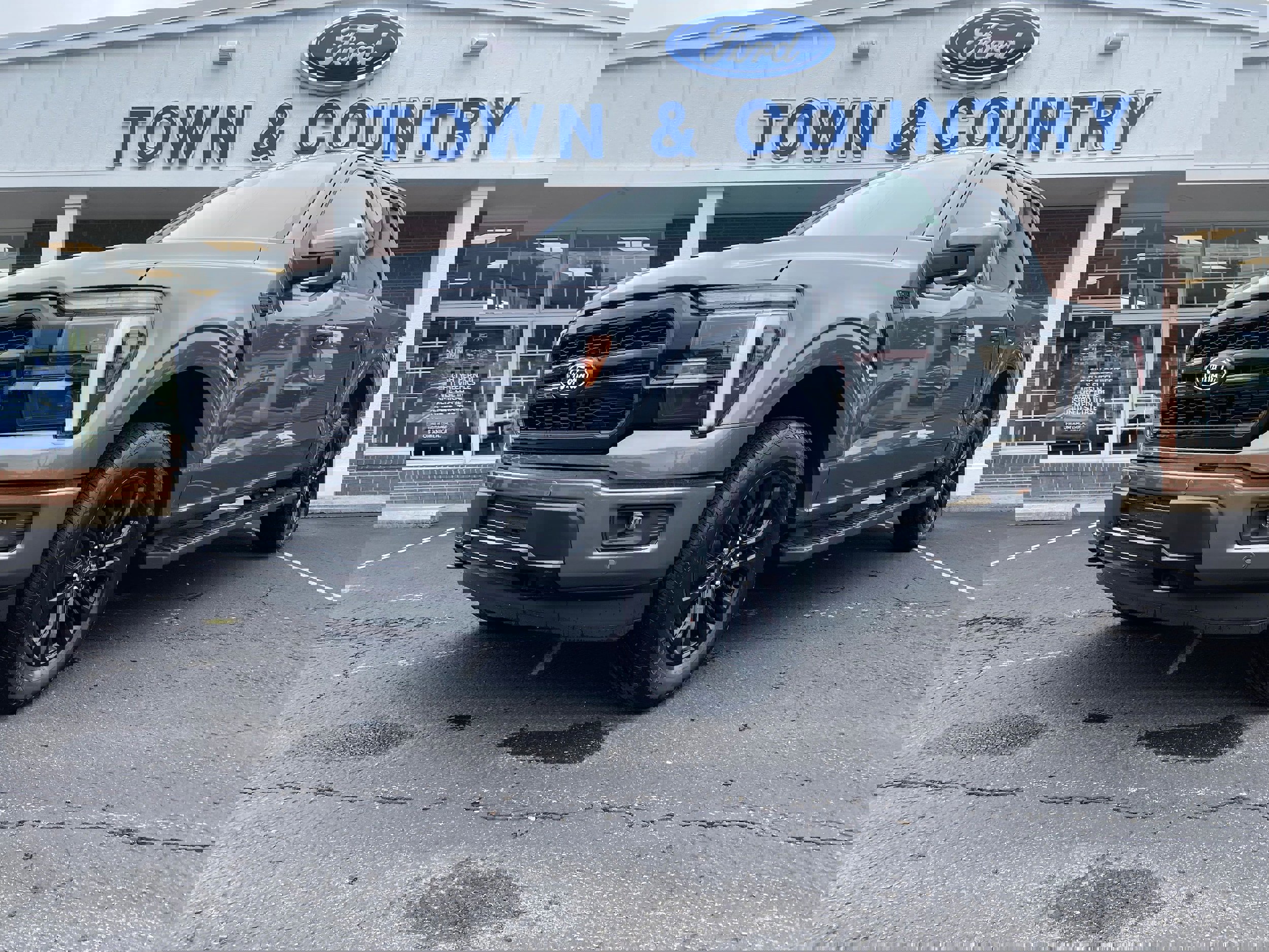 New 2025 Ford F150 Lariat image 3